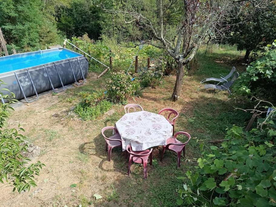 Appartement 2 A 4 Personnes Antraigues Kültér fotó